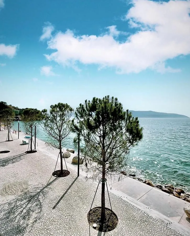 Hotel Lungomare Vlorë 3*,  Albânia
