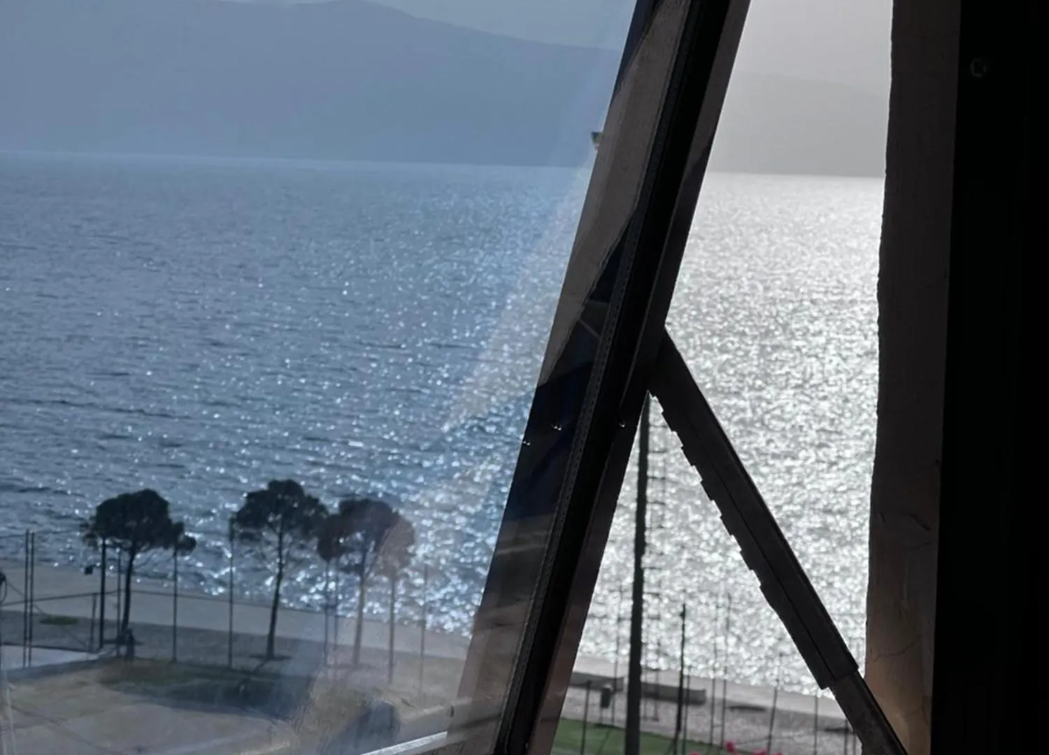 ホテル ルンゴマーレ Vlorë アルバニア